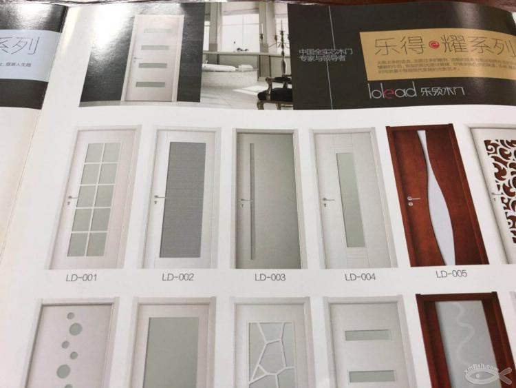 室內木門還有這么多種？為什么衛生間門需要帶一片玻璃呢？ 我來告訴你答案！